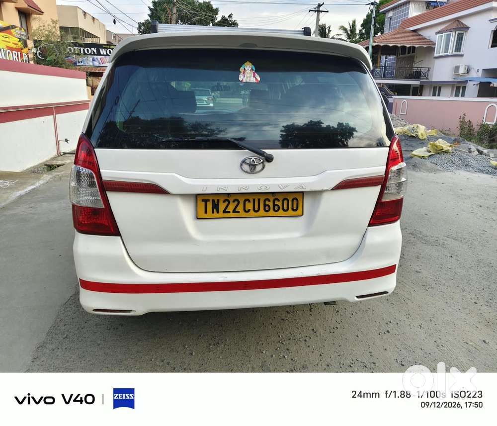 Toyota Innova 2.5 G (diesel) 8 Seater Bs Iv, 2012, Diesel