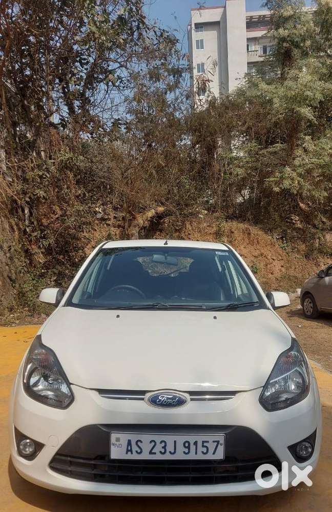 Ford Figo, 2012, Petrol