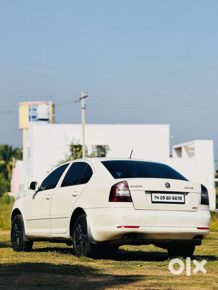 Skoda Laura Elegance 2.0 Tdi Cr At, 2010, Diesel