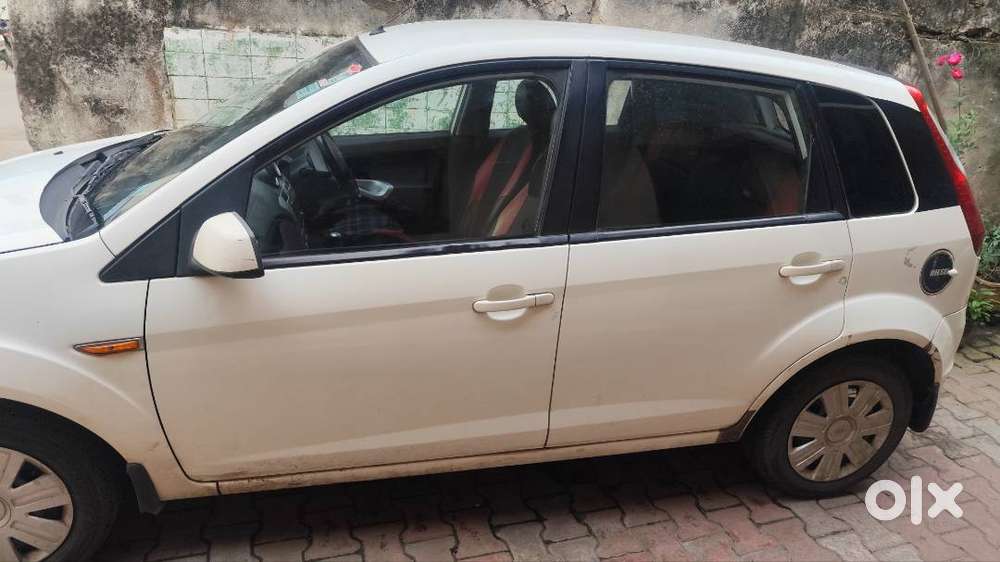 Ford Figo Titanium 2011