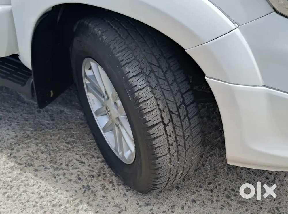 Toyota Fortuner (trd)