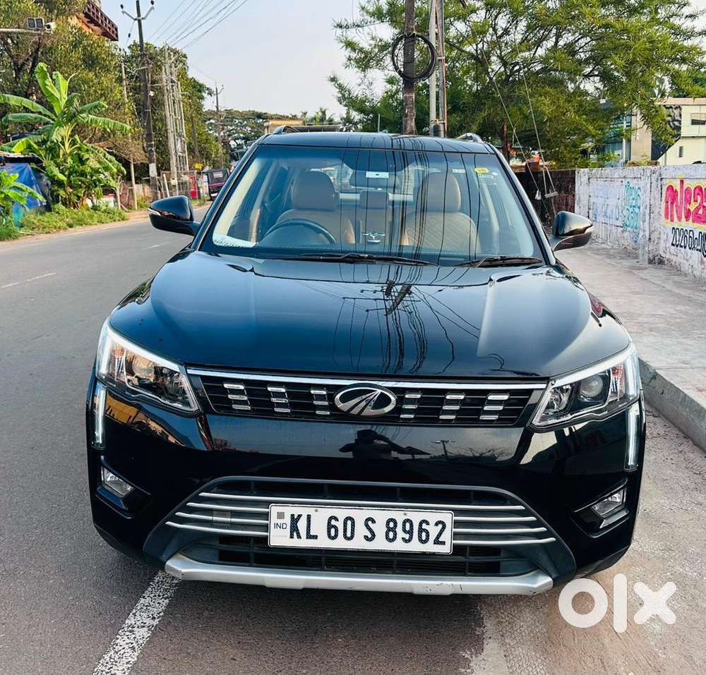 Mahindra Xuv300 2021 Petrol Well Maintained