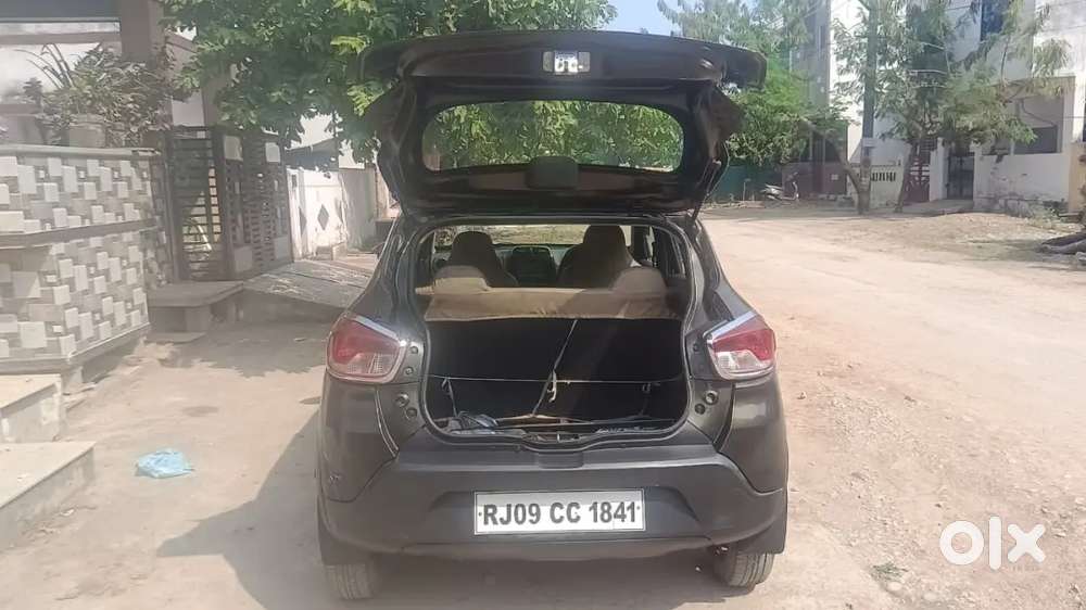 Kwid In Mint Condition 1.0 . New Tyres