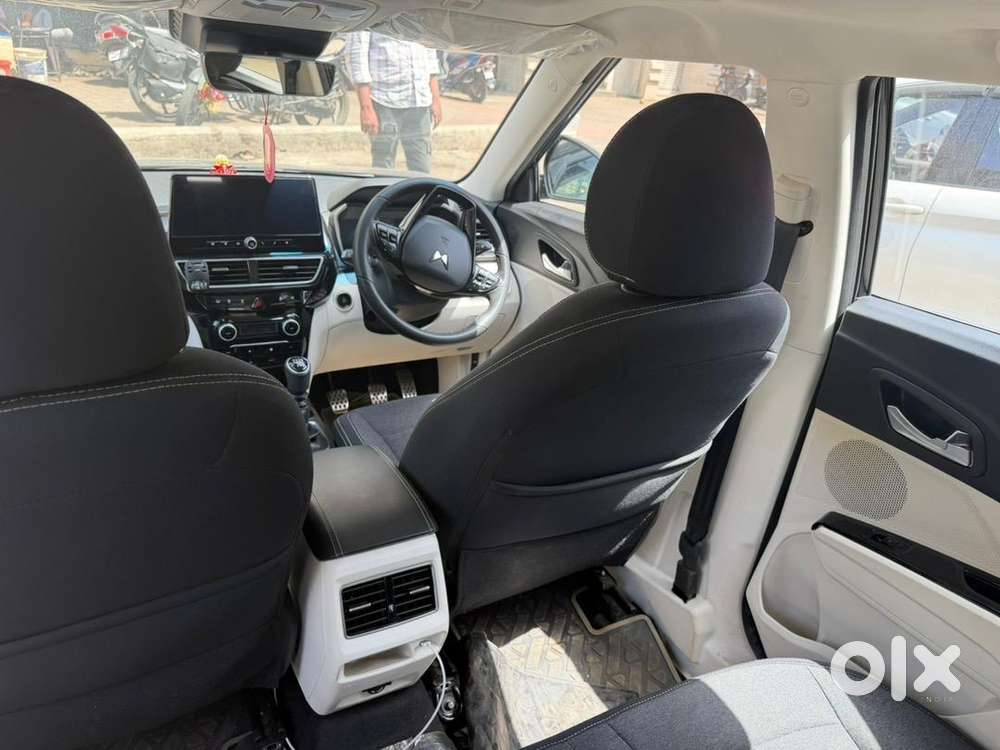 Mahindra Xuv 3xo 2024 Petrol Well Maintained