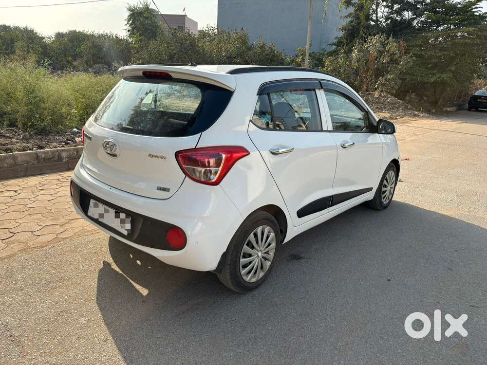 Hyundai Grand I10 Sportz (o) 1.2 At Vtvt, 2019, Petrol