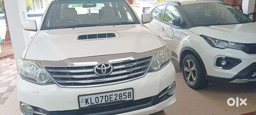 Diesel Automatic Fortuner 112000 Kms Sparingly Used Company Service