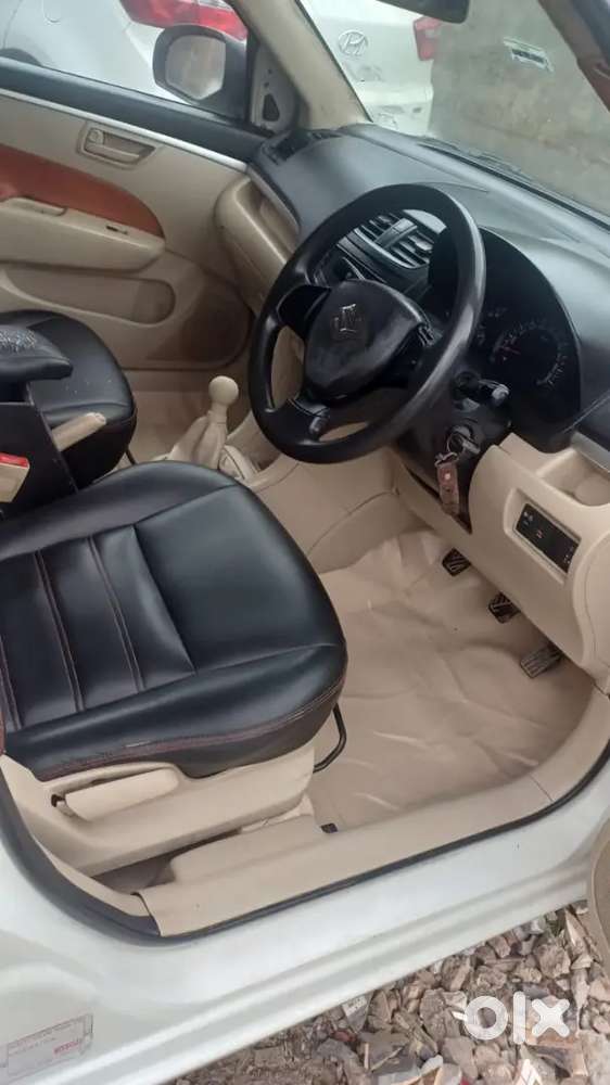 Maruti Suzuki Dzire 2020 Cng & Hybrids 175000 Km Driven