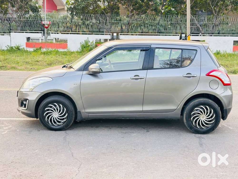 Maruti Suzuki Swift 1.2 Vxi (o), 2017, Petrol