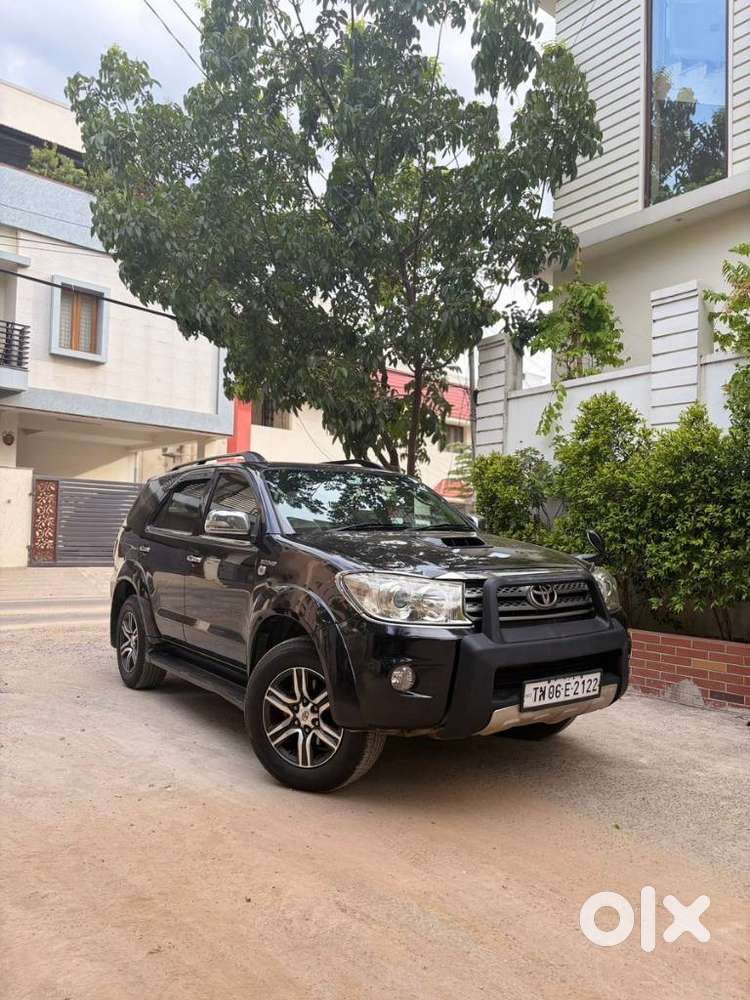 Toyota Fortuner 3.0 4x4 Manual, 2011, Diesel