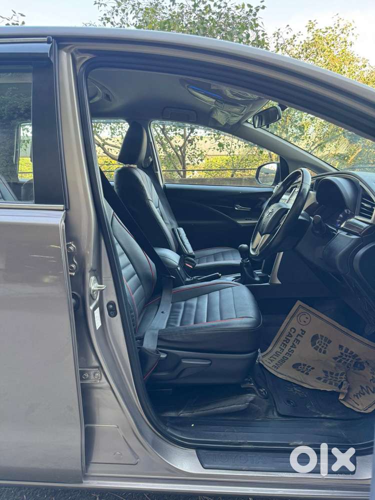 Toyota Innova Crysta 2.4 V, 2017, Diesel