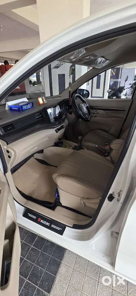 Maruti Suzuki Ertiga Zxi 2023 22 Dec 12 Delivery  23 Registration