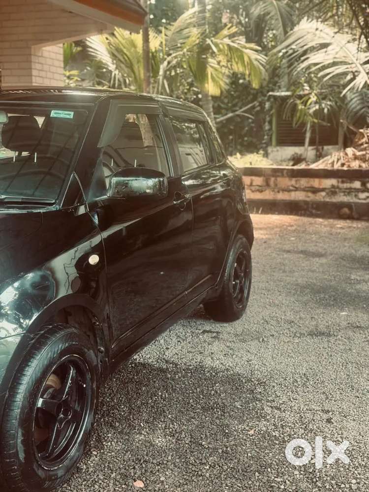 Maruti Suzuki Swift 2010