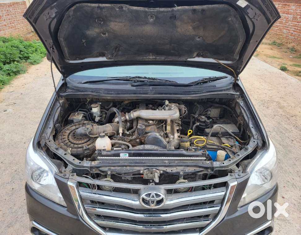 Toyota Innova 2.5 G (diesel) 8 Seater, 2015, Diesel