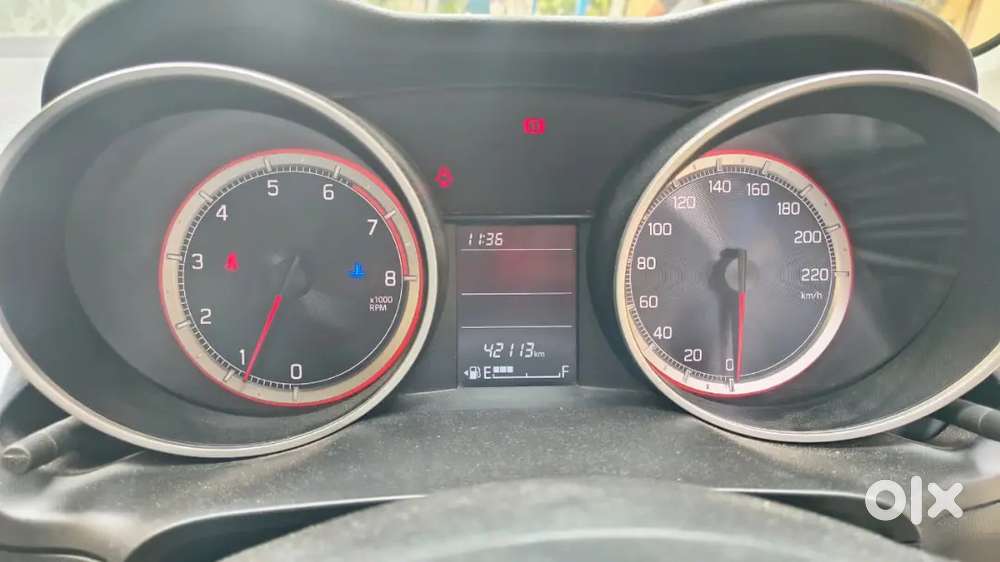 Maruti Suzuki Swift Petrol 2023