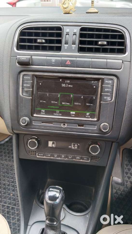 Skoda Rapid 1.6 Mpi At Style, 2018, Petrol