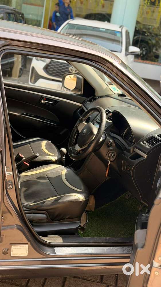 Maruti Suzuki Swift 1.2 Vxi (o), 2017, Petrol