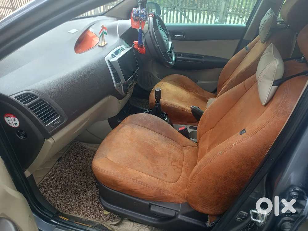Hyundai I20 1.4 Sportz 2010