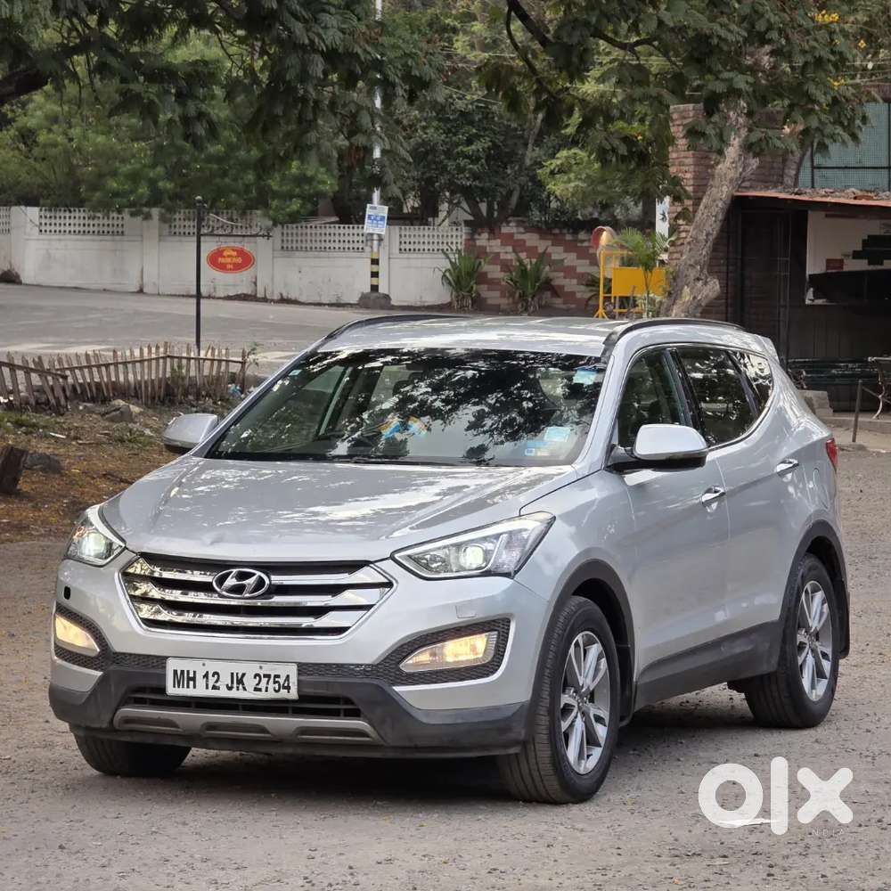 Hyundai Santa Fe 4wd At 2015 Top Variant.