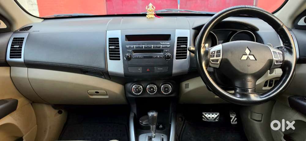 Mitsubishi Outlander 2.4 Mivec, 2011, Petrol