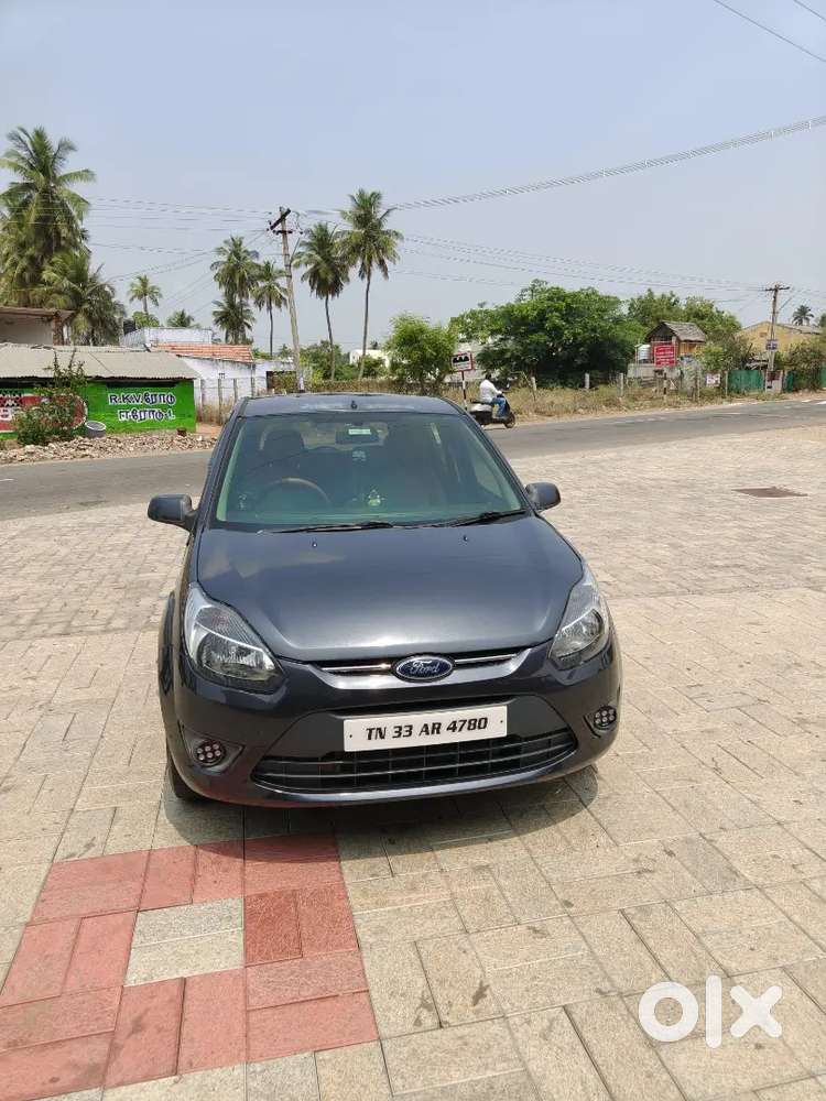 Ford Figo 2010 Petrol +cng Well Maintained With Fully Loaded