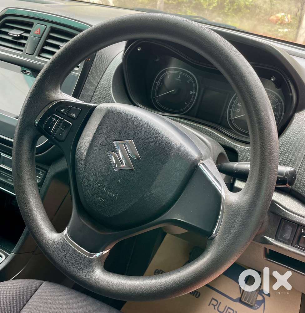 Maruti Suzuki Vitara Brezza Zdi+ Dual Tone Amt, 2018, Diesel