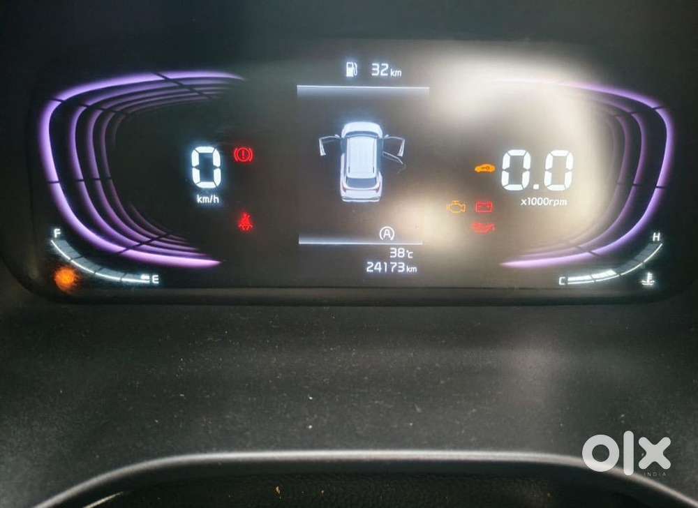 Kia Carens 2024 Petrol 24000 Km Driven