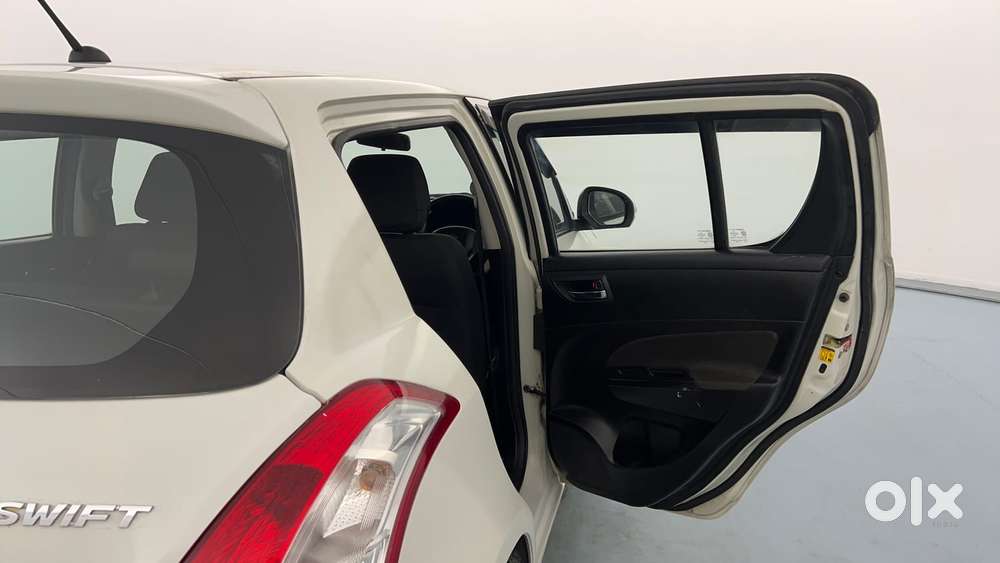 Maruti Suzuki Swift Vvt Vxi, 2014, Petrol