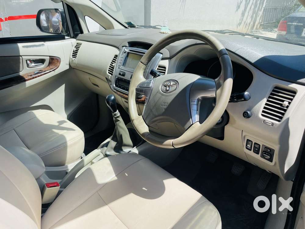 Toyota Innova 2.5 V 7 Str, 2014, Diesel