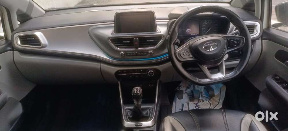 Tata Altroz Xz, 2020, Petrol