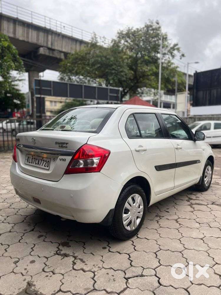 Maruti Suzuki Swift Dzire Vxi Optional, 2014, Petrol