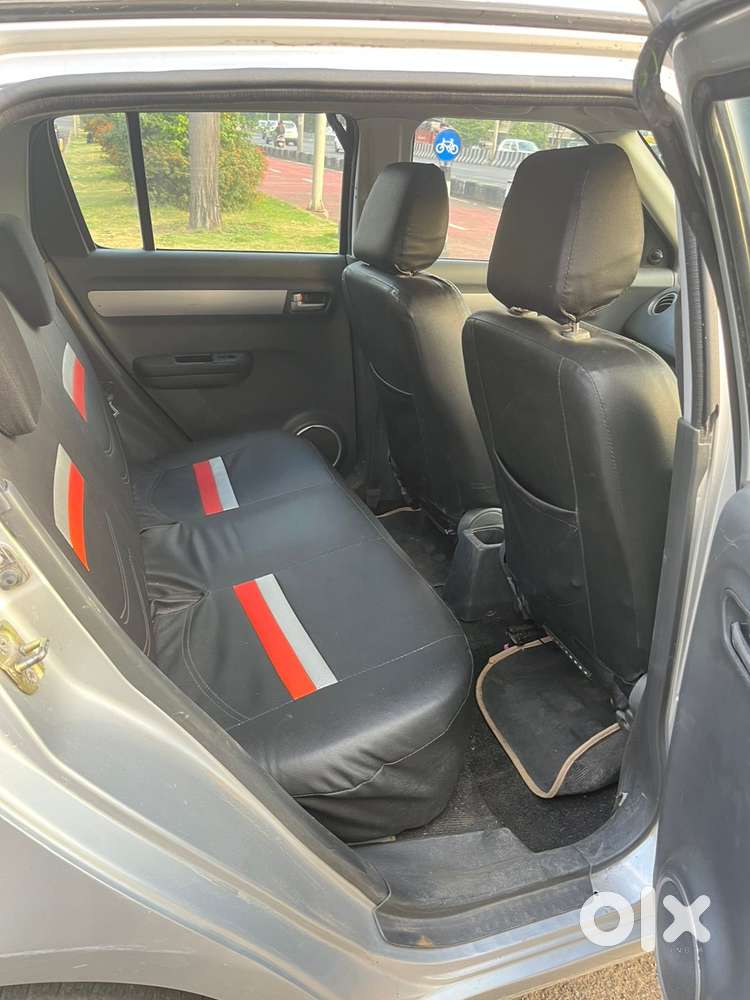 Maruti Suzuki Swift Vvt Zxi, 2006, Petrol