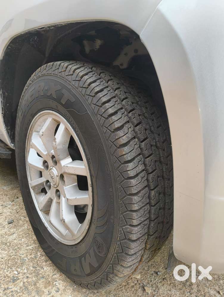 Mahindra Tuv 300 T10, 2017, Diesel