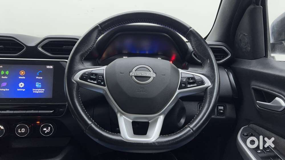 Nissan Magnite 1.0 Xv Premium Turbo Cvt, 2022, Petrol