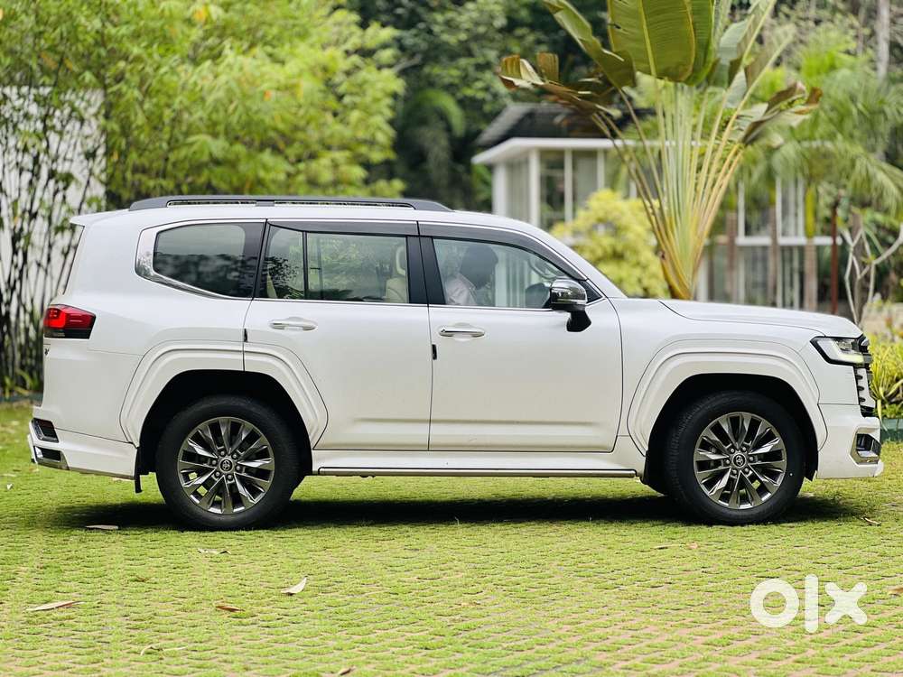Toyota Land Cruiser 3.3 Zx Diesel, 2023, Diesel