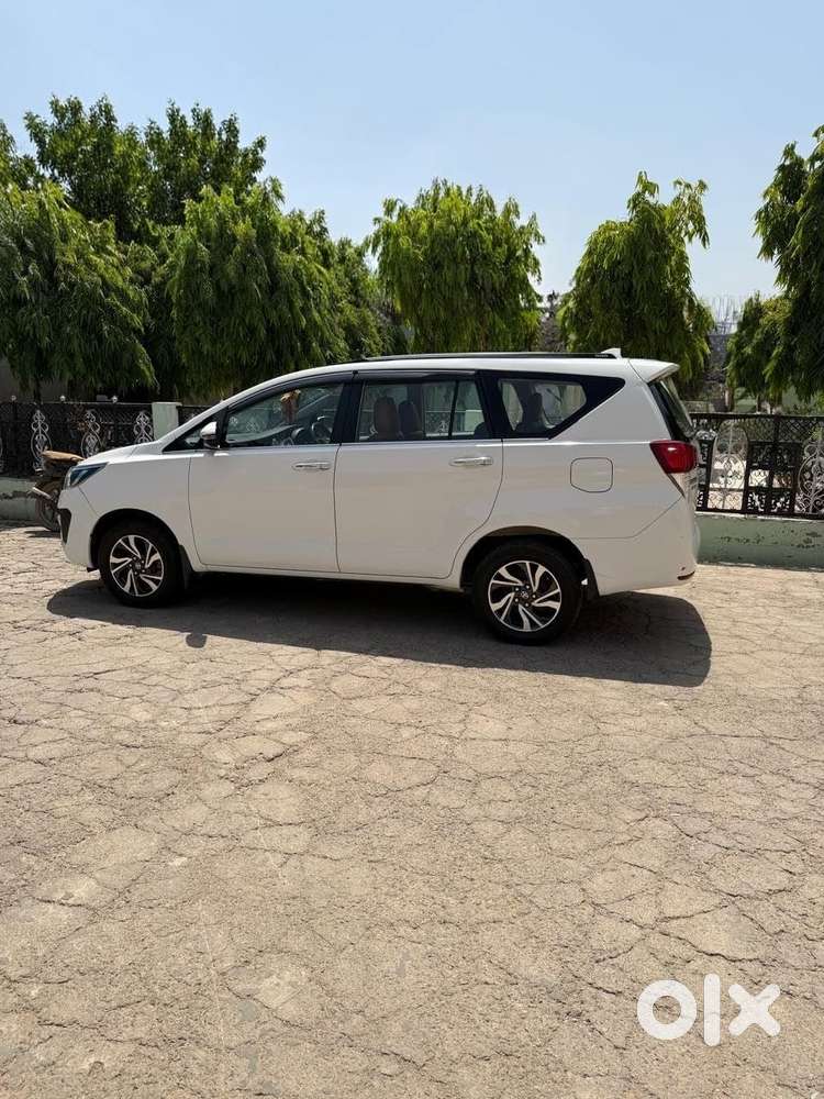 Toyota Innova Crysta 2.4 G Mt, 2021, Diesel