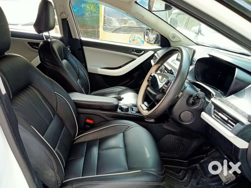 Tata Nexon Creative Plus 1.2 Revotron Petrol 6 Amt, 2023, Petrol