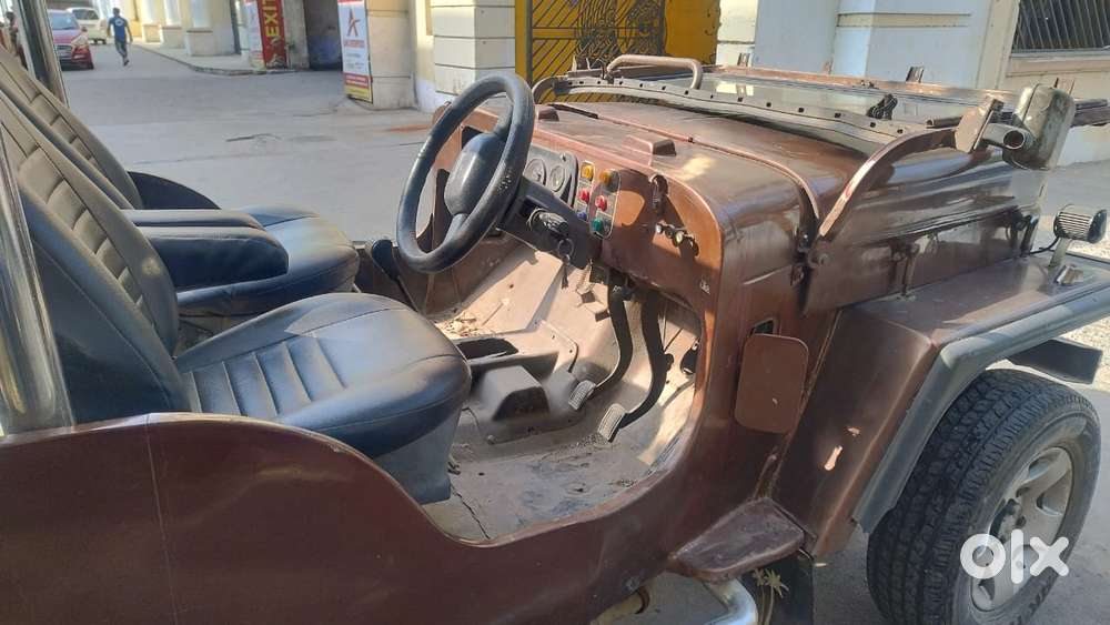 Mahindra Jeep Classic, 2000