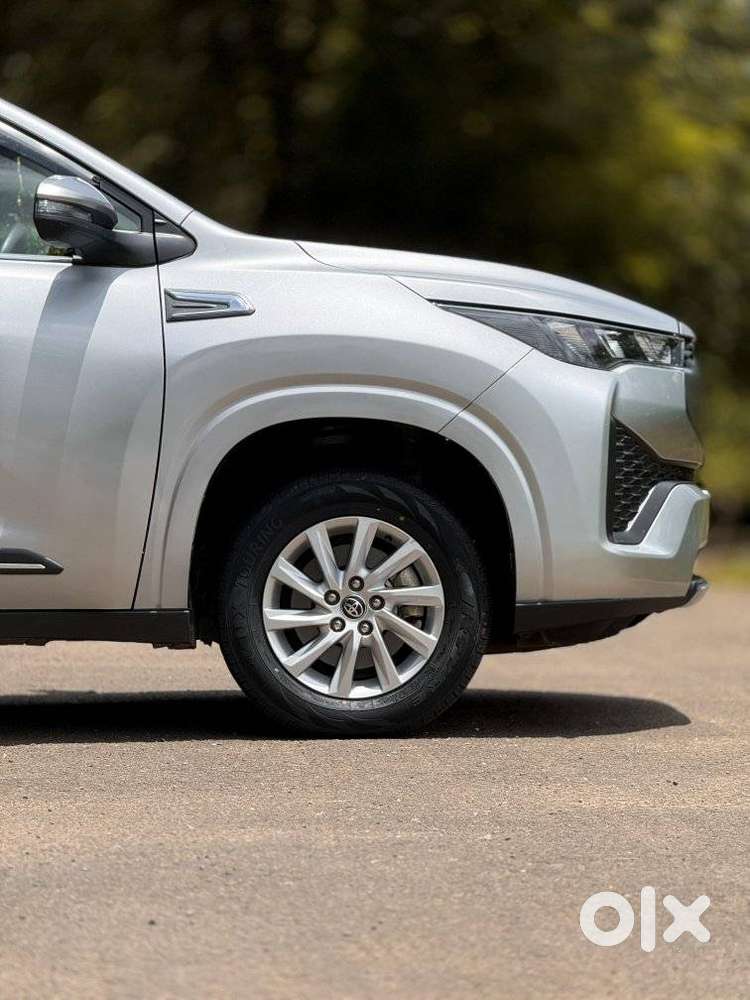 Toyota Innova Hycross 2.0 Gx 7 Str, 2023, Petrol