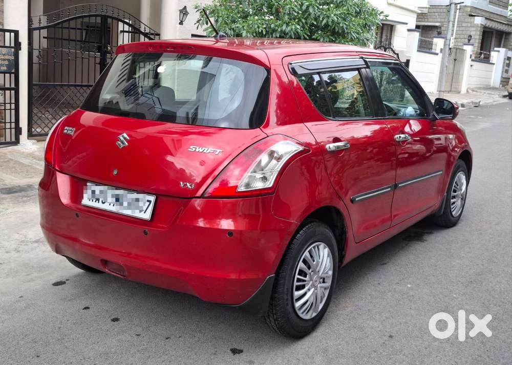 Maruti Suzuki Swift Vxi With Abs, 2013, Petrol