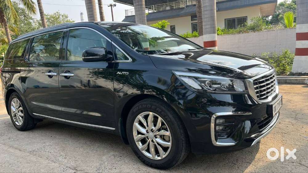 Kia Carnival 7 Seater Limousine