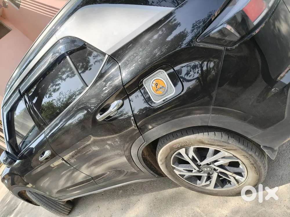 Creta Black