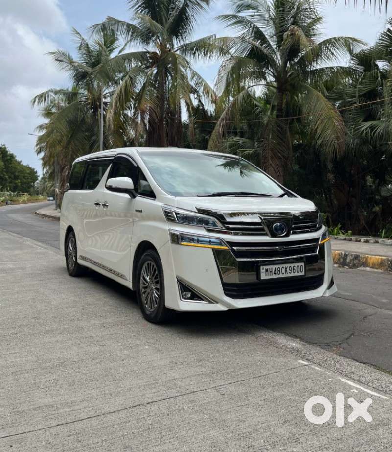Toyota Vellfire Vip &ndash; Executive Lounge, 2023, Petrol