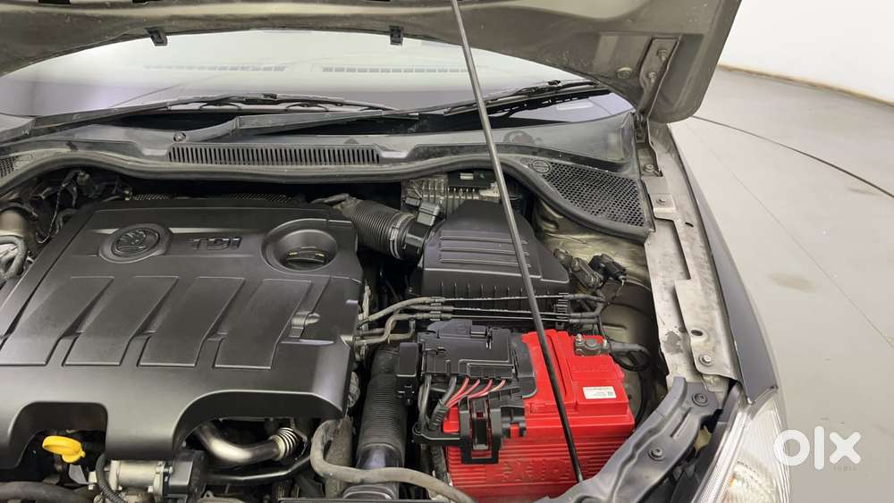 Skoda Rapid Ambition 1.6 Tdi Cr Manual Plus, 2014, Diesel