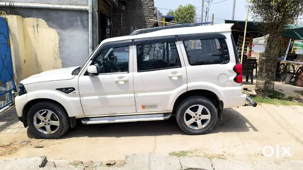 Mahindra Scorpio S5 Diesel 2022 Manual