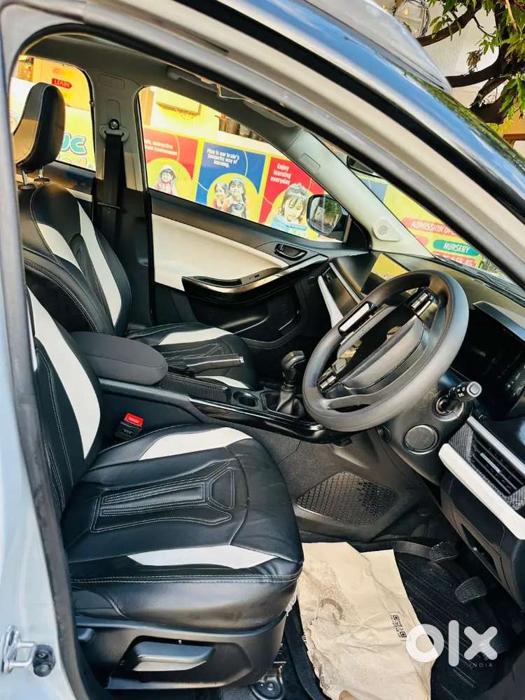 Tata Nexon 2025 Cng & Hybrids 7000 Km Driven
