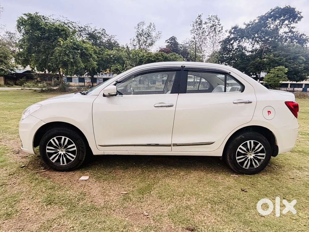 Maruti Suzuki Swift Dzire Vxi Optional, 2023, Petrol