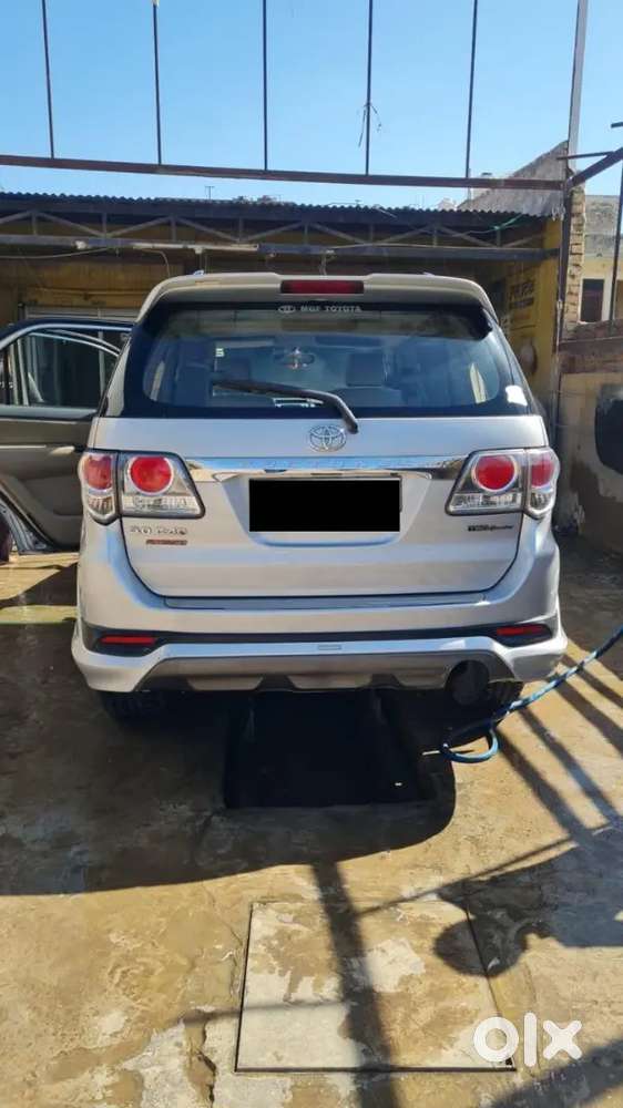 Toyota Fortuner 2013 Model 4×2