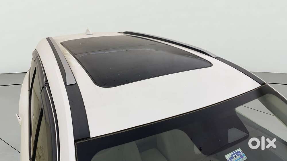 Mahindra Xuv700 2.2 Ax 7 Diesel At Luxury Pack Str, 2021, Diesel