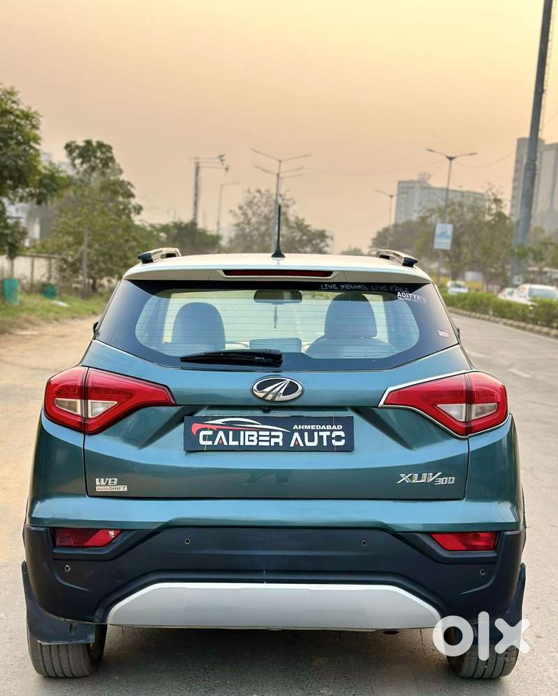 Mahindra Xuv300 W8 (o) 1.5 Diesel Amt Dual Tone, 2020, Diesel