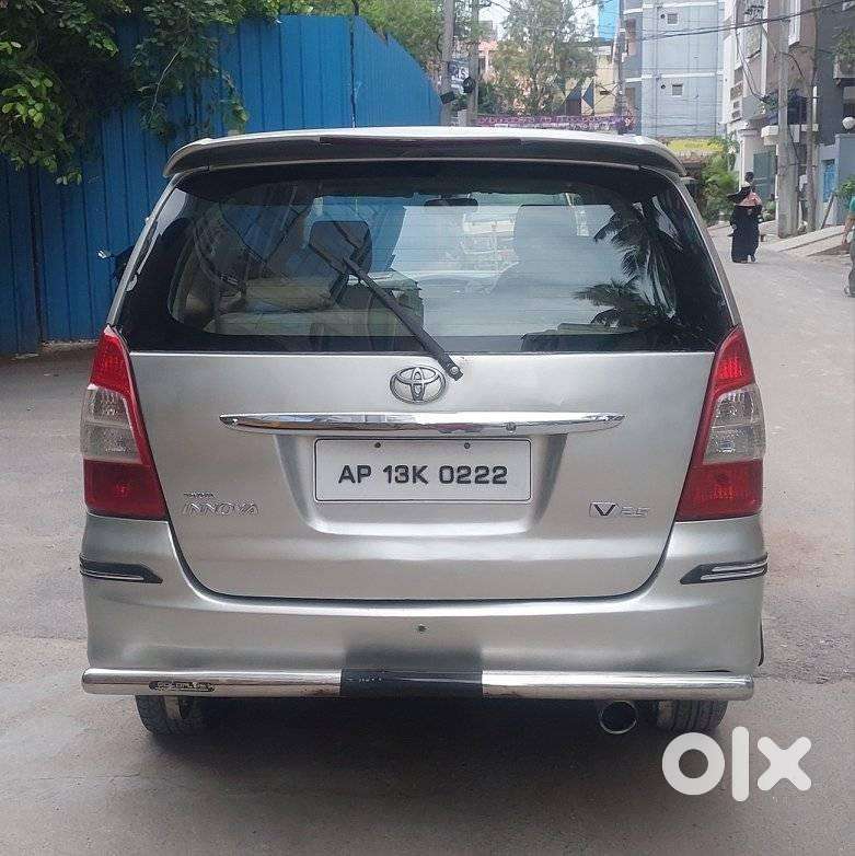 Toyota Innova 2.5 G (diesel) 8 Seater, 2006, Diesel
